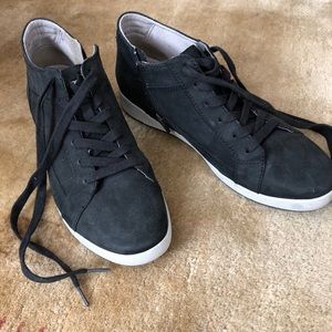 Dansko sneaker bootie (Onyx style) size 42